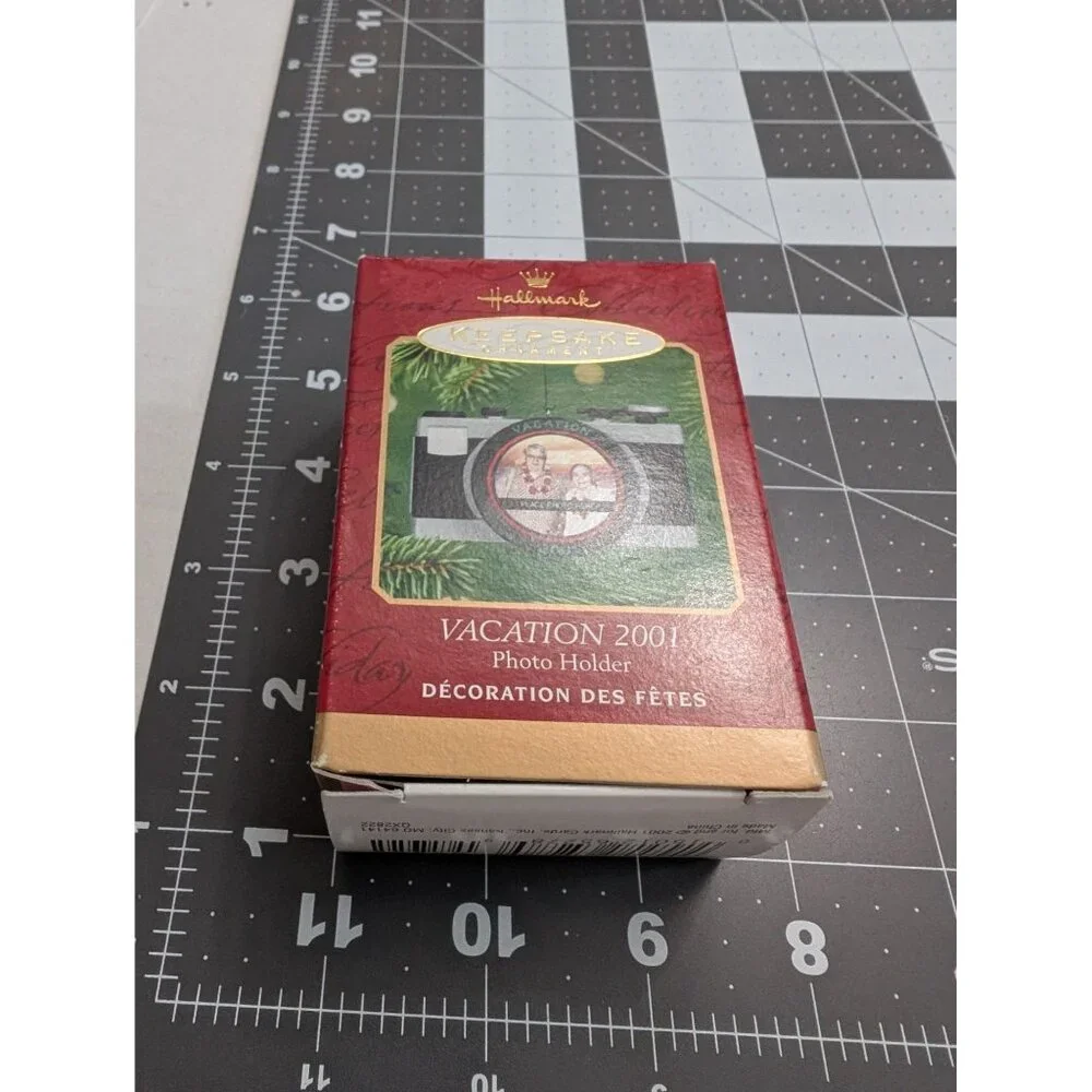 Hallmark Keepsake Camera Vaction 2001‎ photo frame ornament y2k vtg
